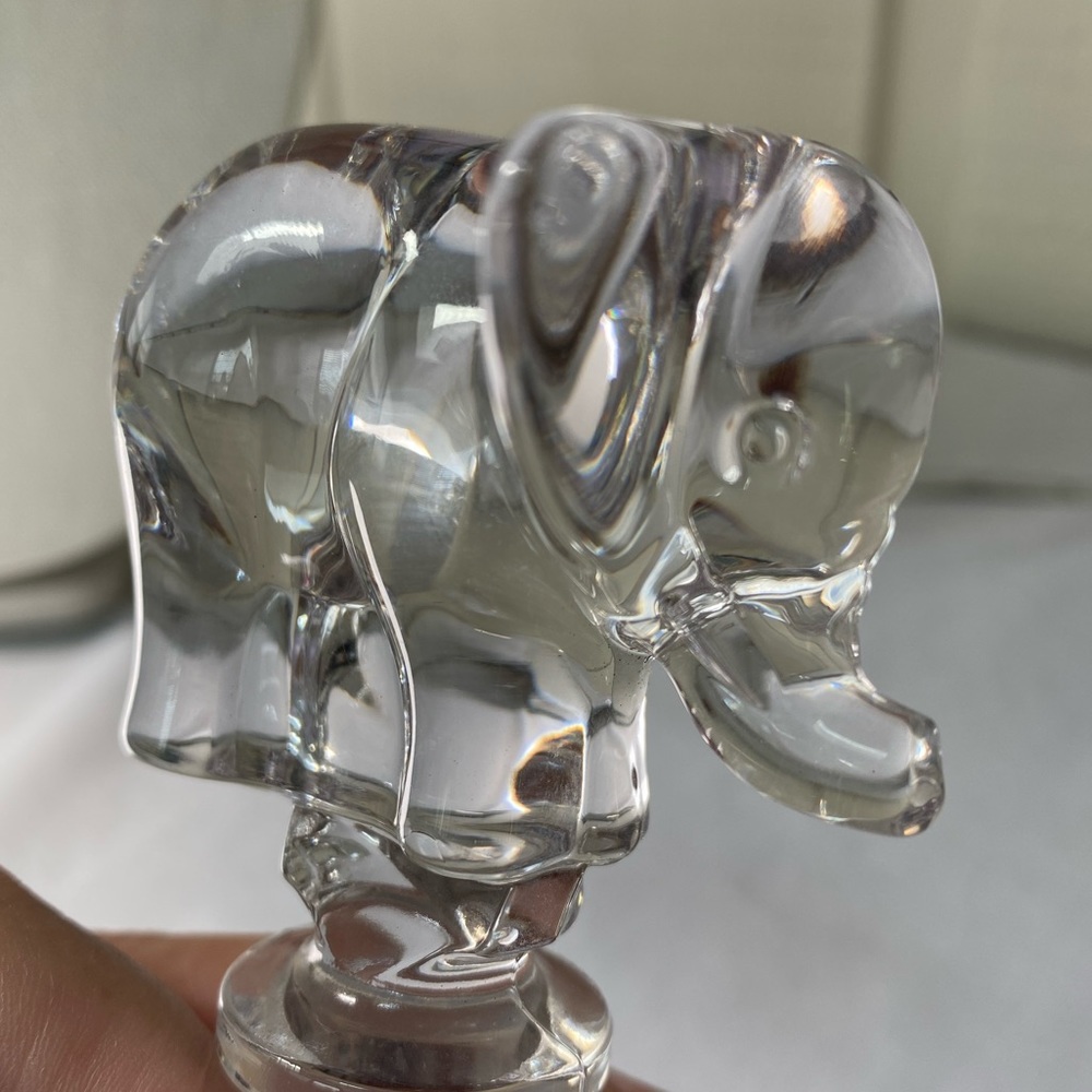 Towle full lead crystal elephant wine stopper